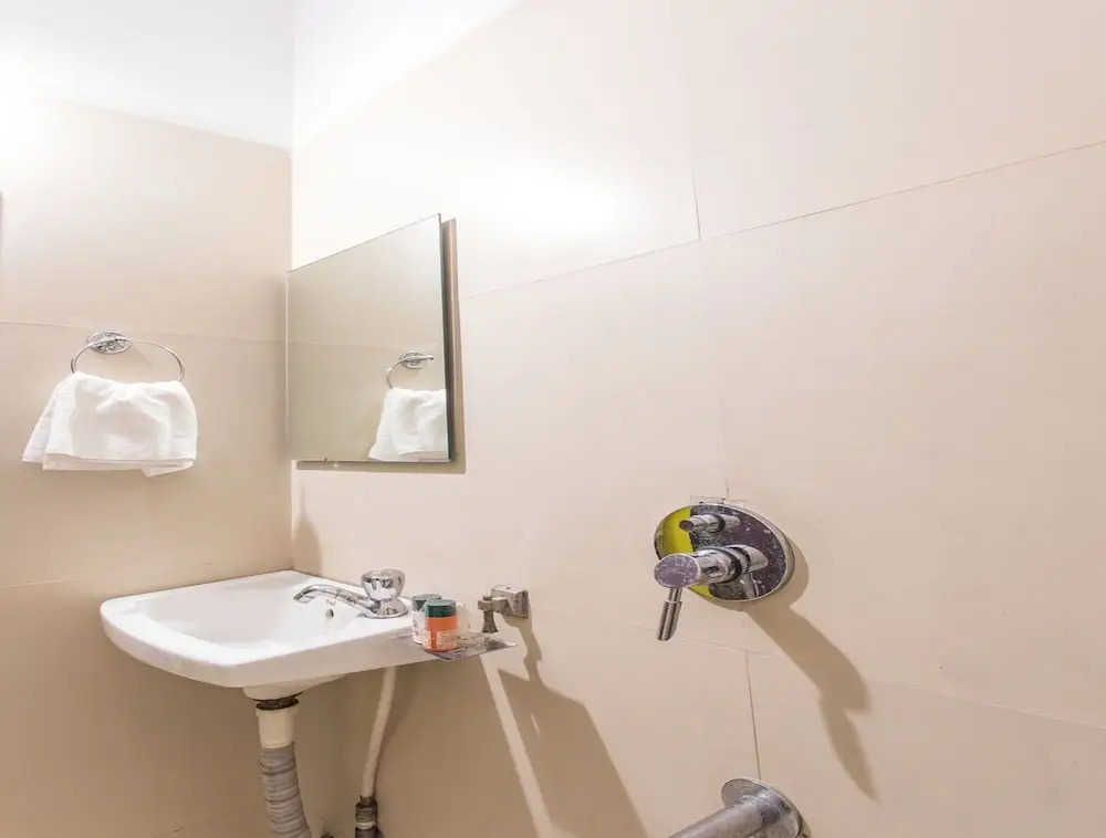 OYO 2533 Hotel Pride