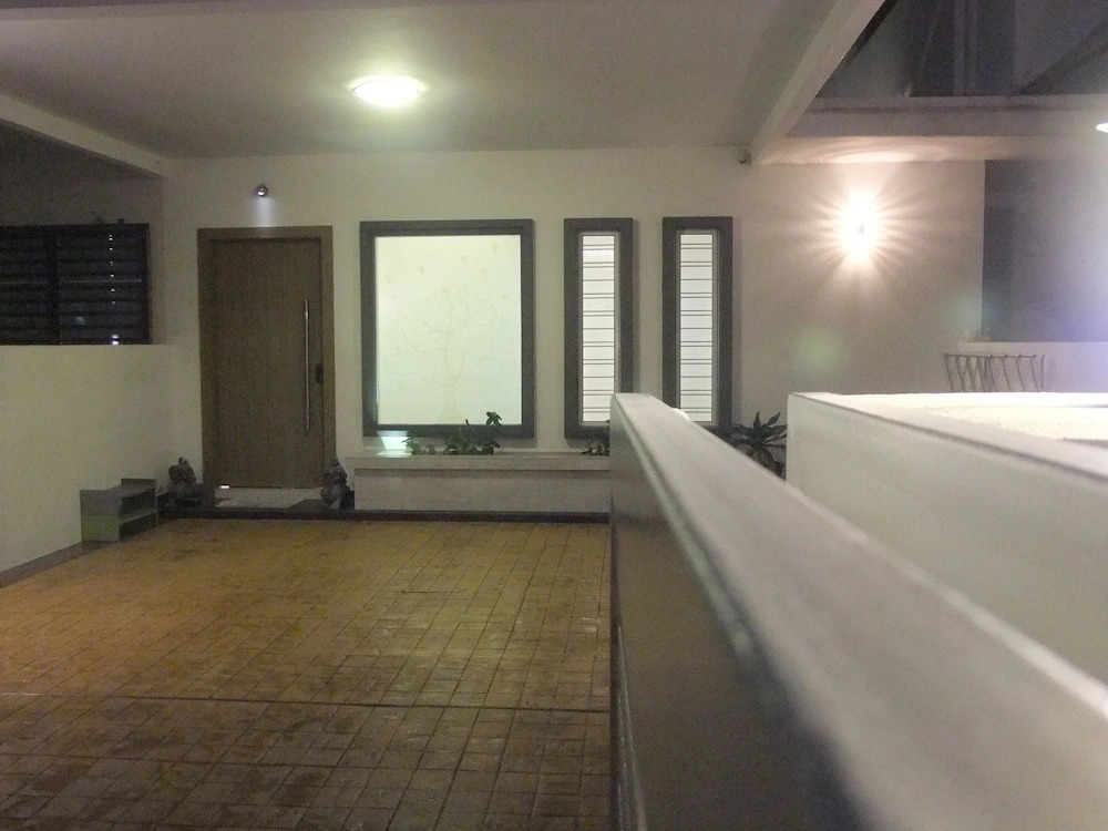 iBook 1 - Luxury Holiday Homestay