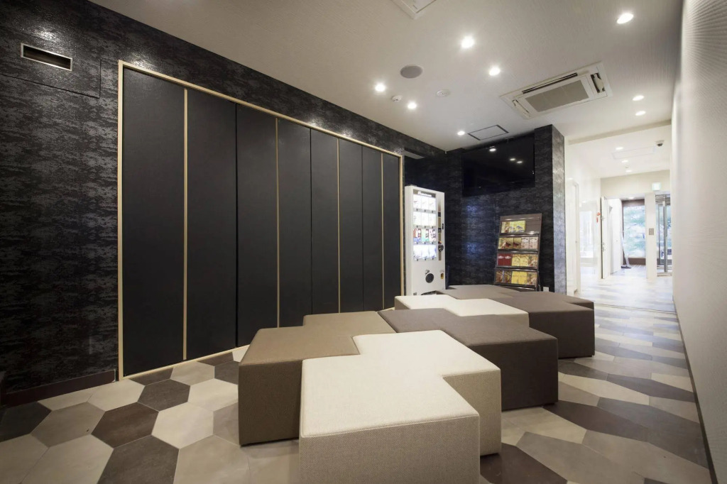 Centurion Ladies Hostel Ueno Park - Caters to Women