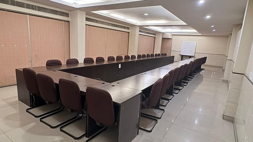 Aadhar Hotel