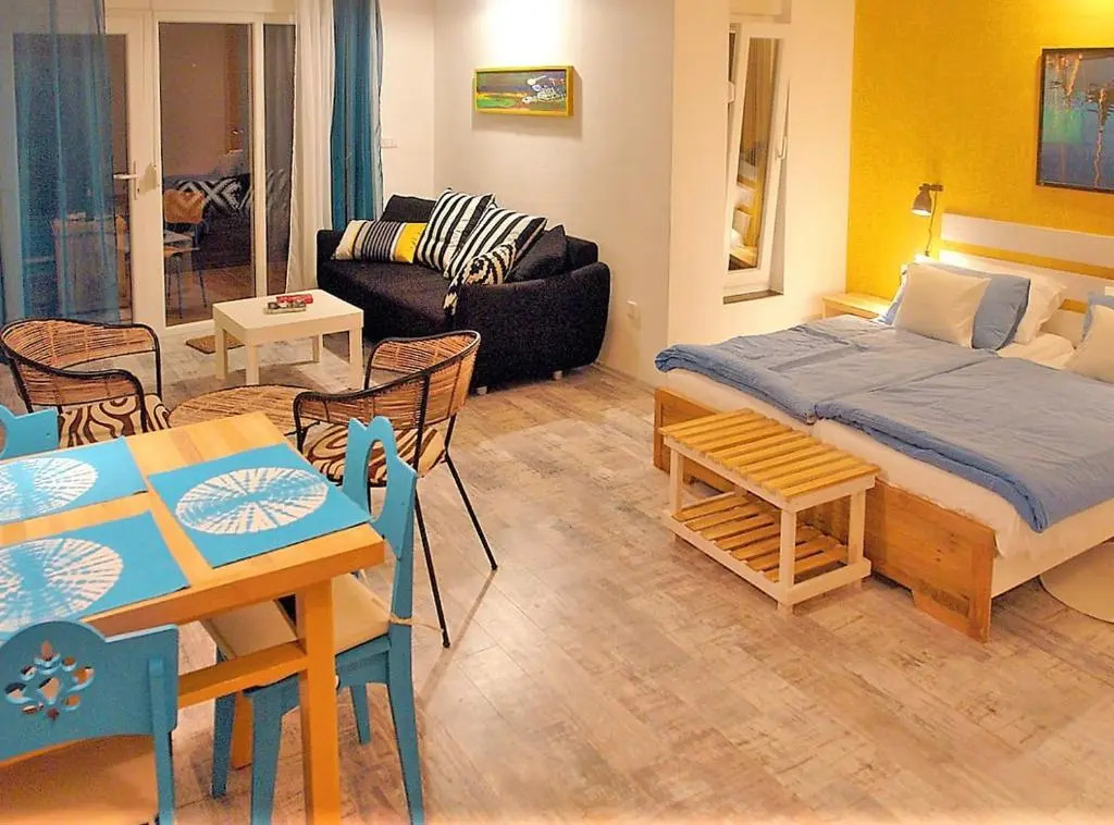 MaraMare Apartments