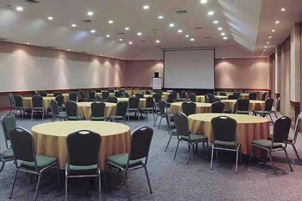 Estanplaza International
