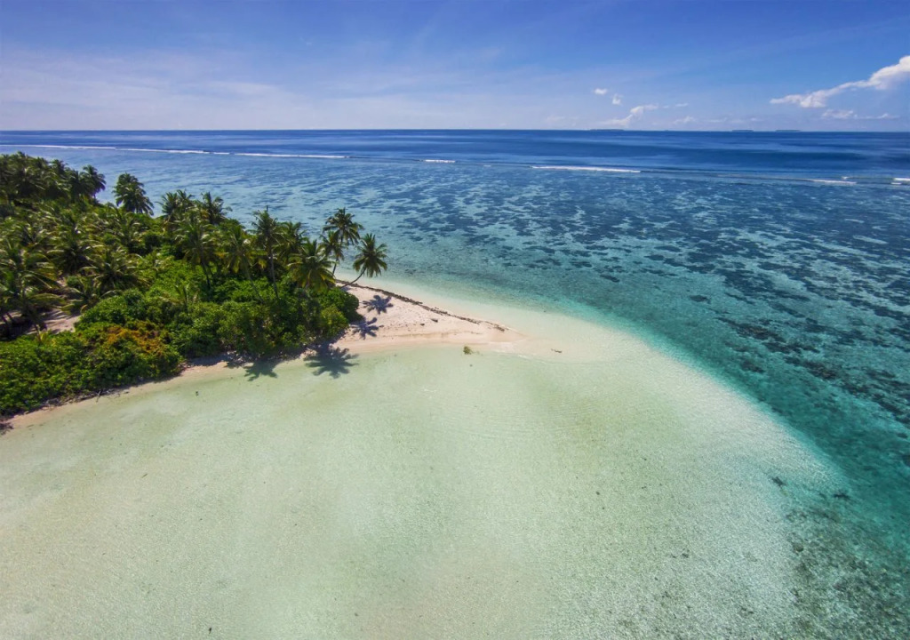 Magoodhoo Inn