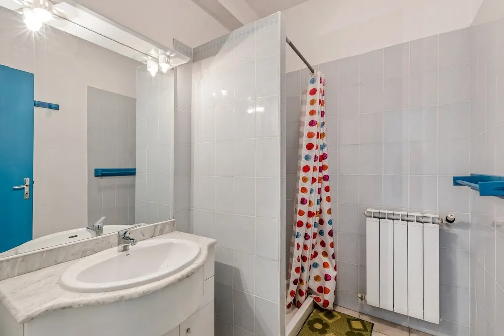 Flat in a Beautiful Building With Pool