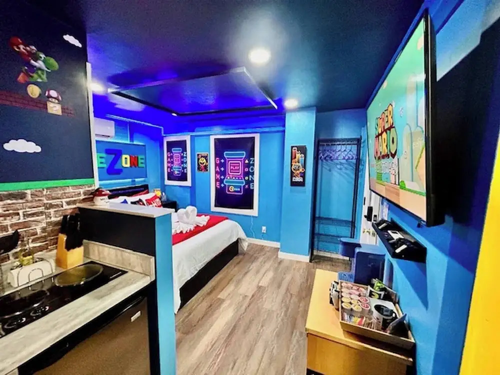 Gamezone With Pacma Arcade, Wifi, Free Parking
