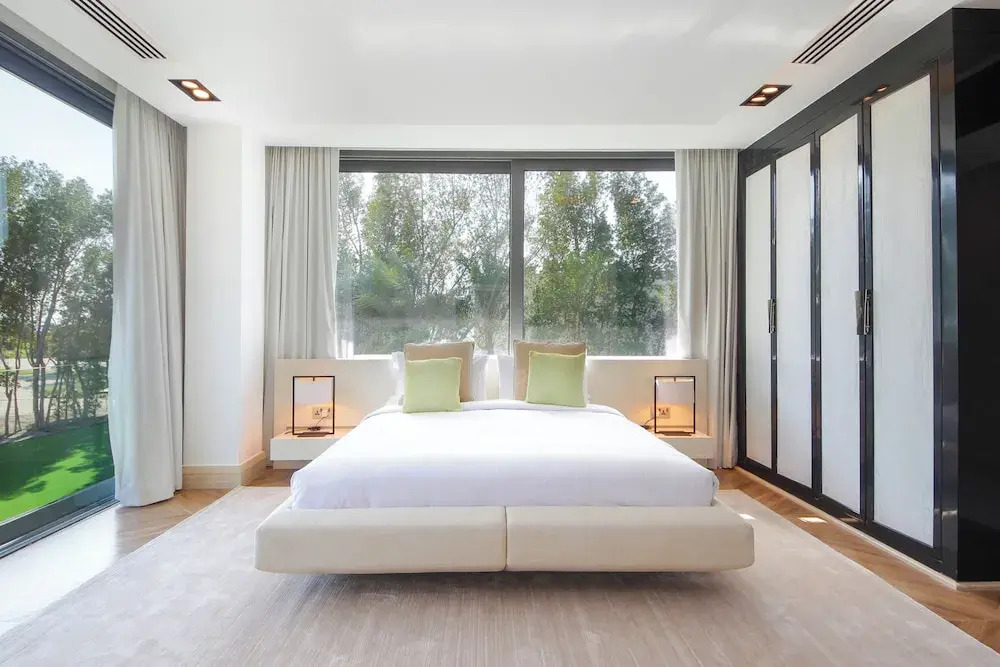Nurai Island’s Overwater Paradise : Luxury Retreat