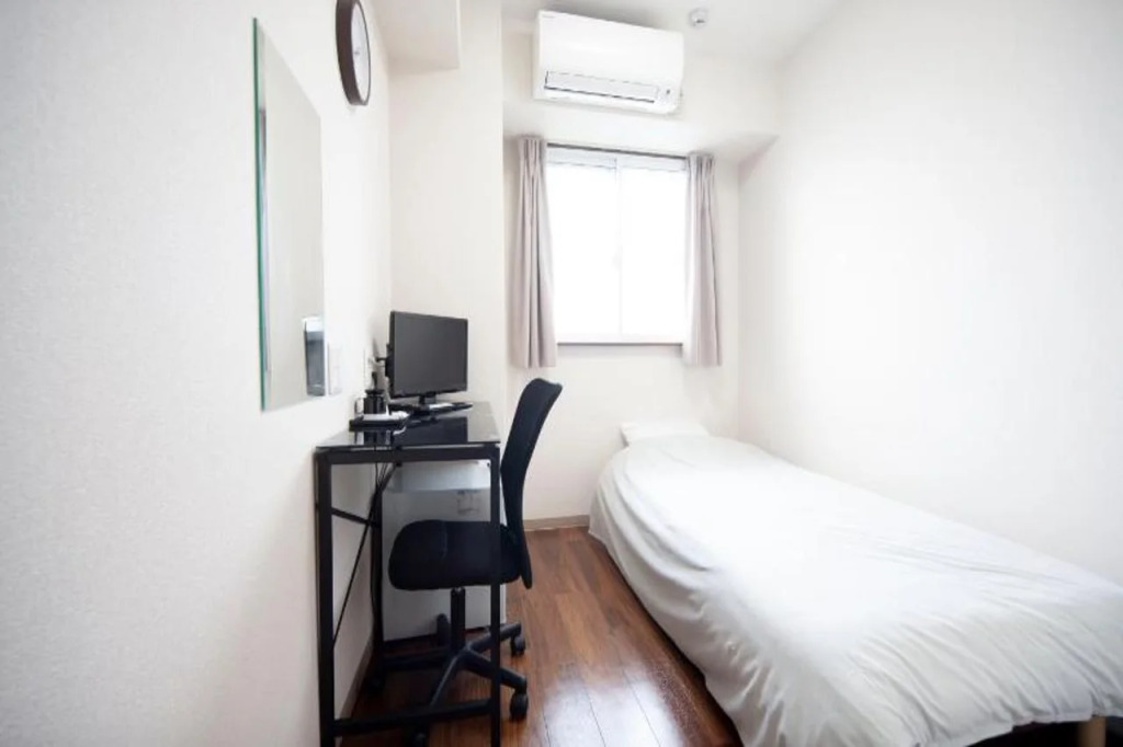 Hotel Chuo Crown