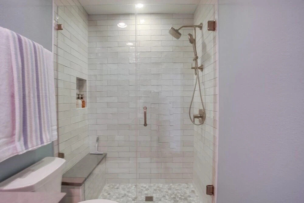 Ocean View Condo Located on The Bluff features EV Charging and Spa SBTC112 by RedAwning