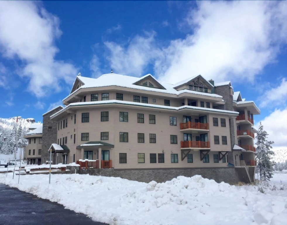 Meadow Stone Condo #402