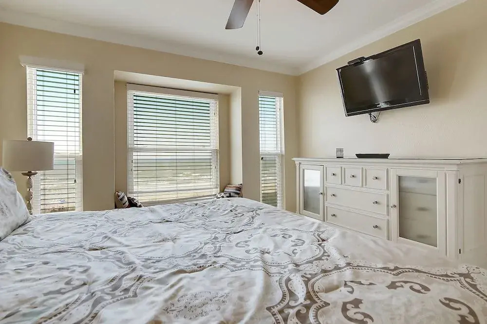Seascape 1108 - 2 Br Condo