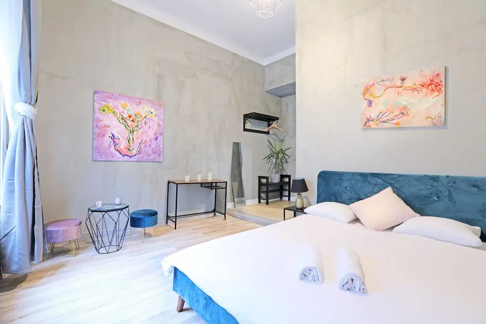 Central Studio and Apartments Pilvax köz