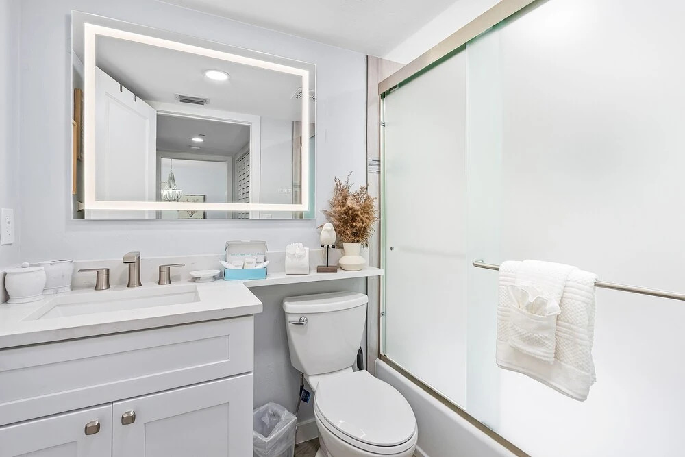 Beach Villas # 102-250 Estero Blvd apts