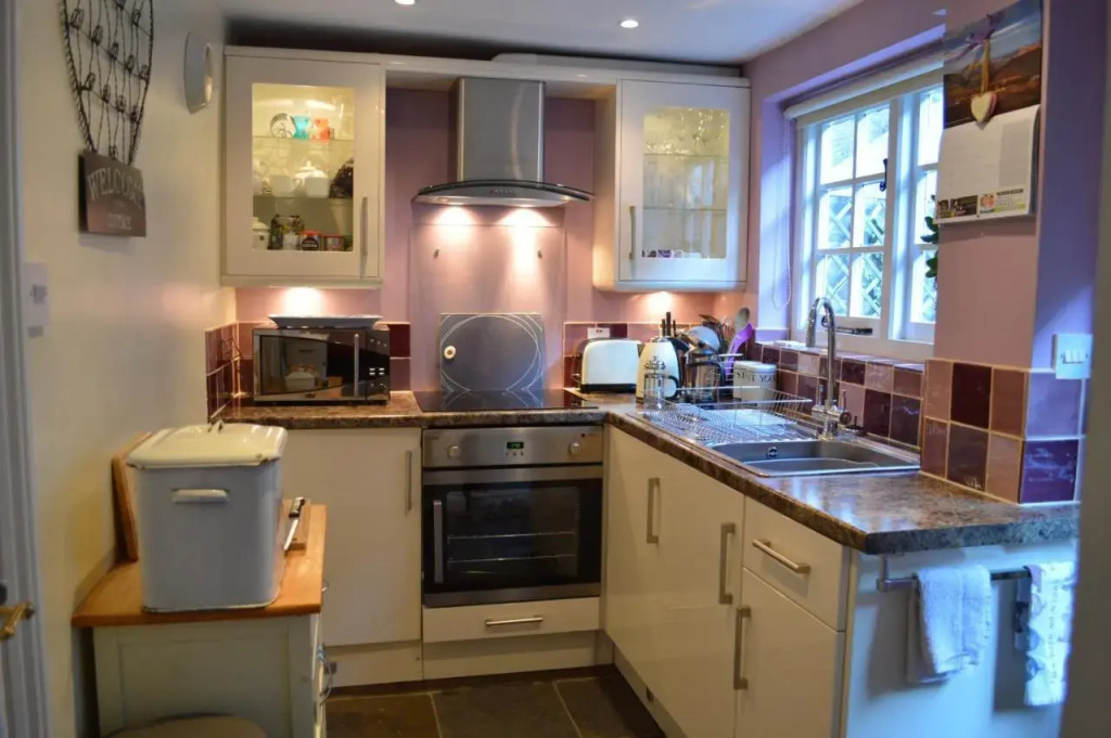 19 Upper Linney