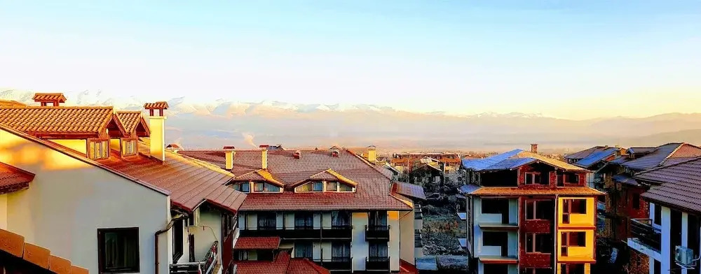 Mountain Paradise 1 - 1 Bedroom South Facing Balcony - 300mbps Wi-fi