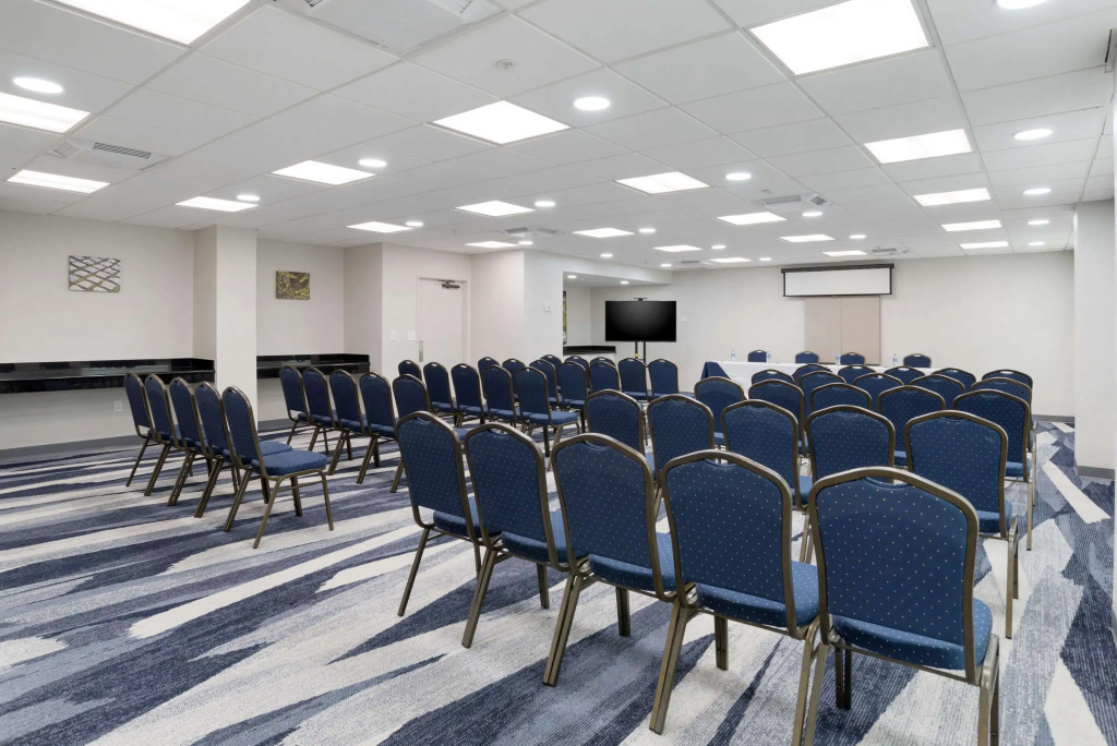 Comfort Inn & Suites New Orleans Airport North