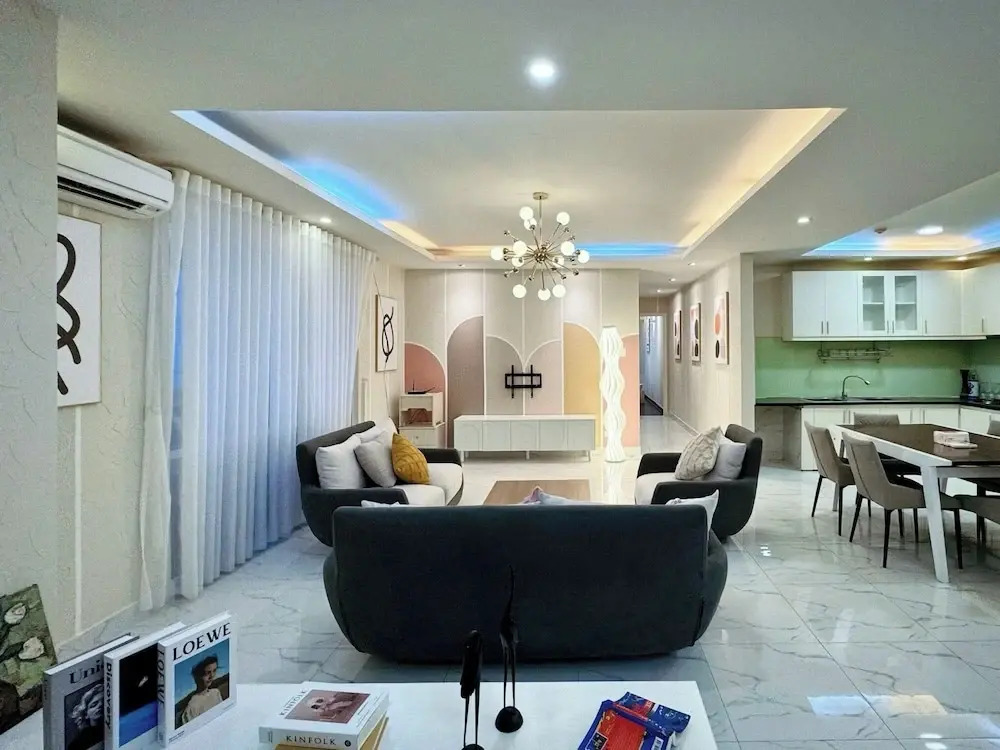 9Trip Stay in Central Garden - District 1