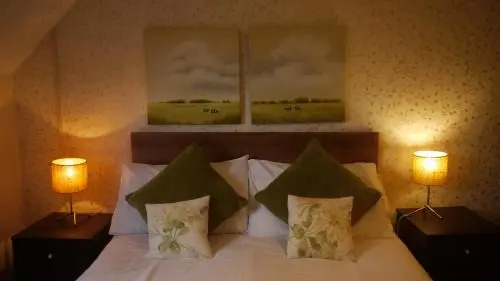 The Wheatsheaf Inn