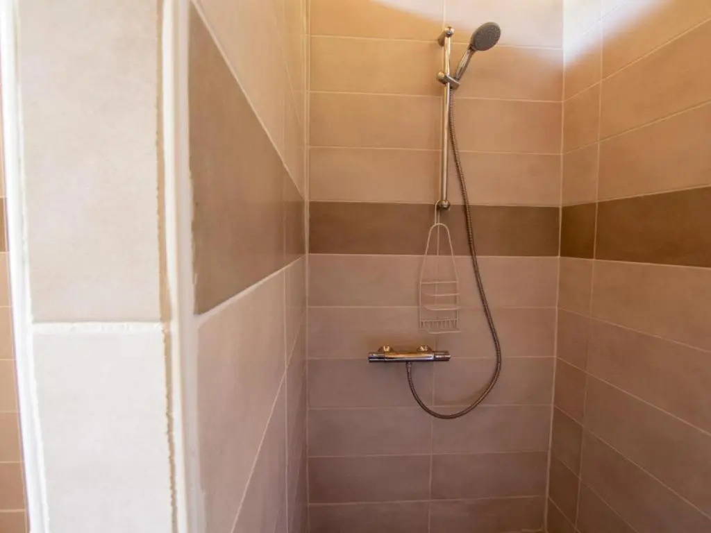 Maison avec jacuzzi partagé et jardin, proche Dordogne - FR-1-616-87