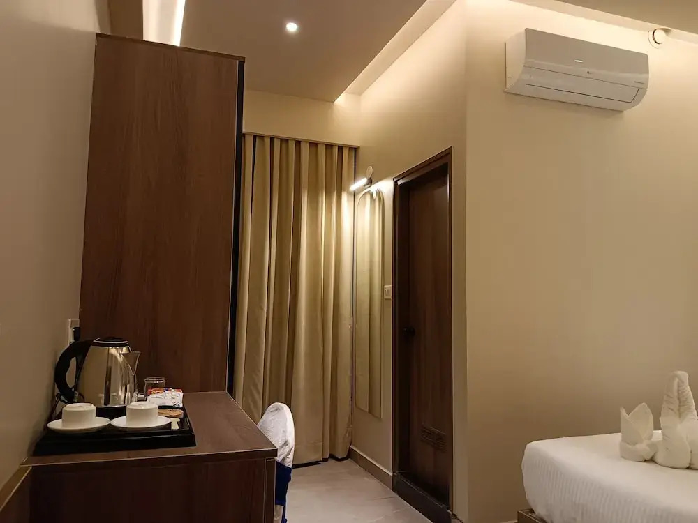 Hotel Muthahalli Grand