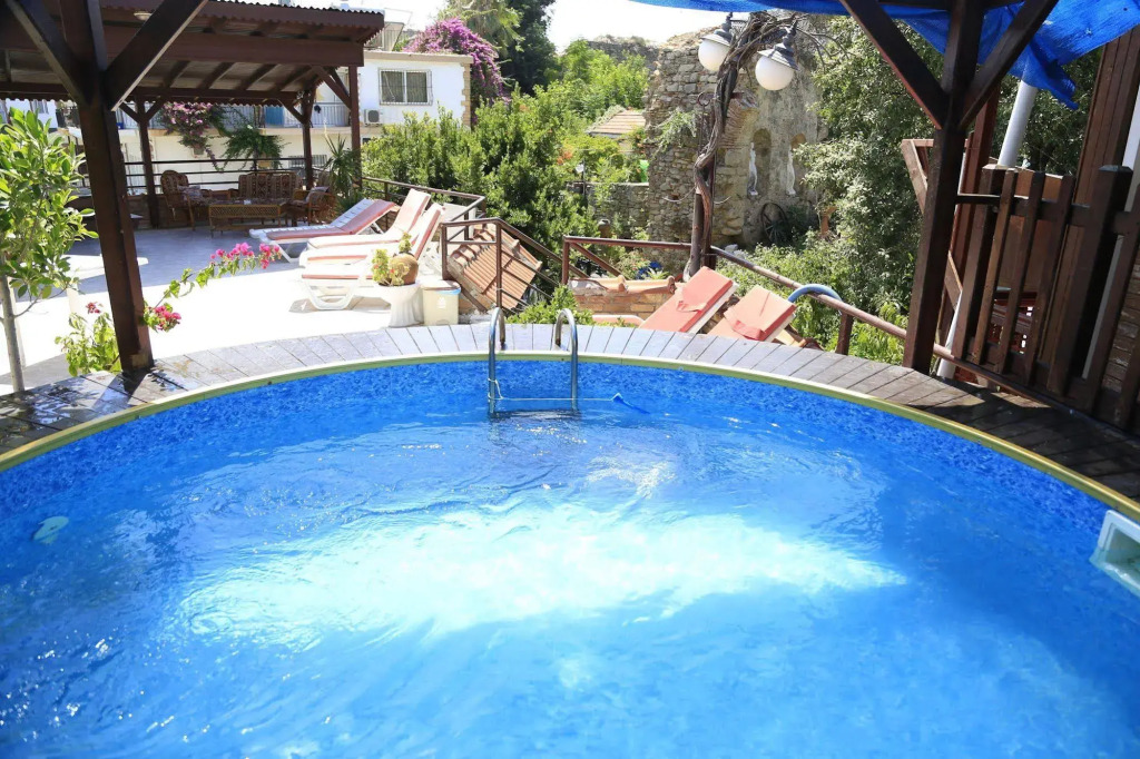Beach House Hotel