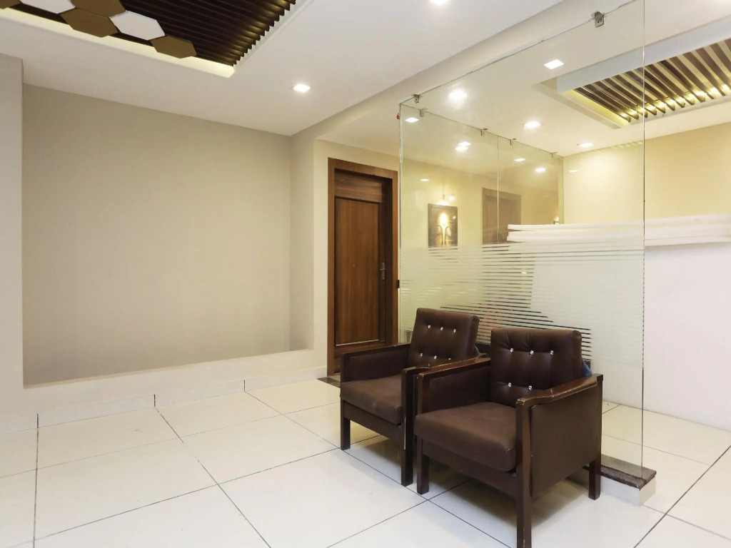 OYO 13134 Grand Regency