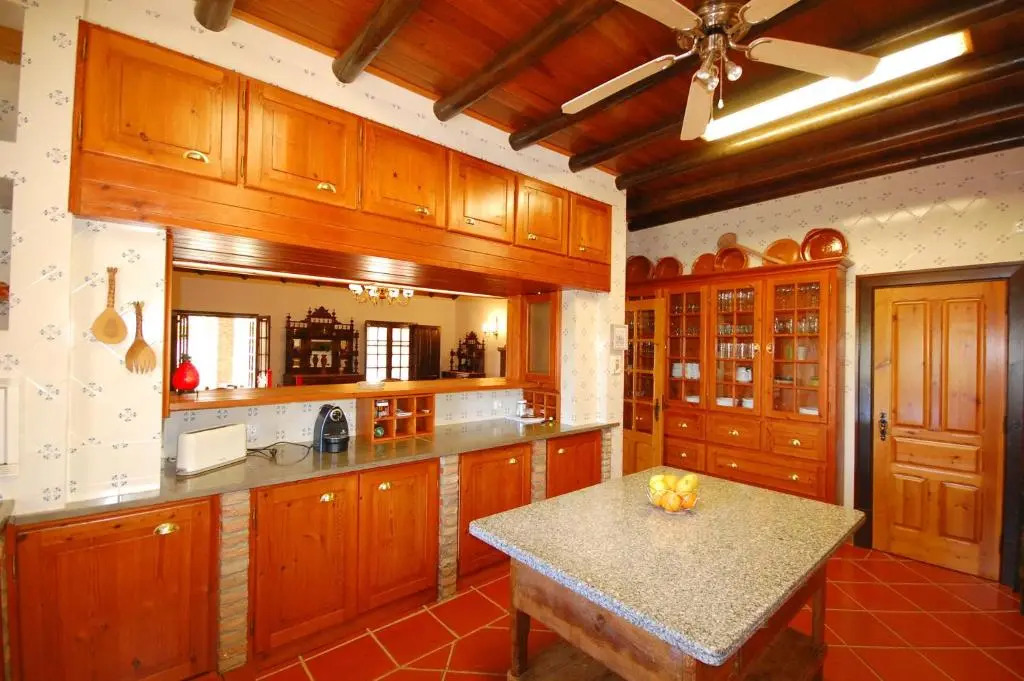 Rustic Villa Tavira with Mountain Views and Pool