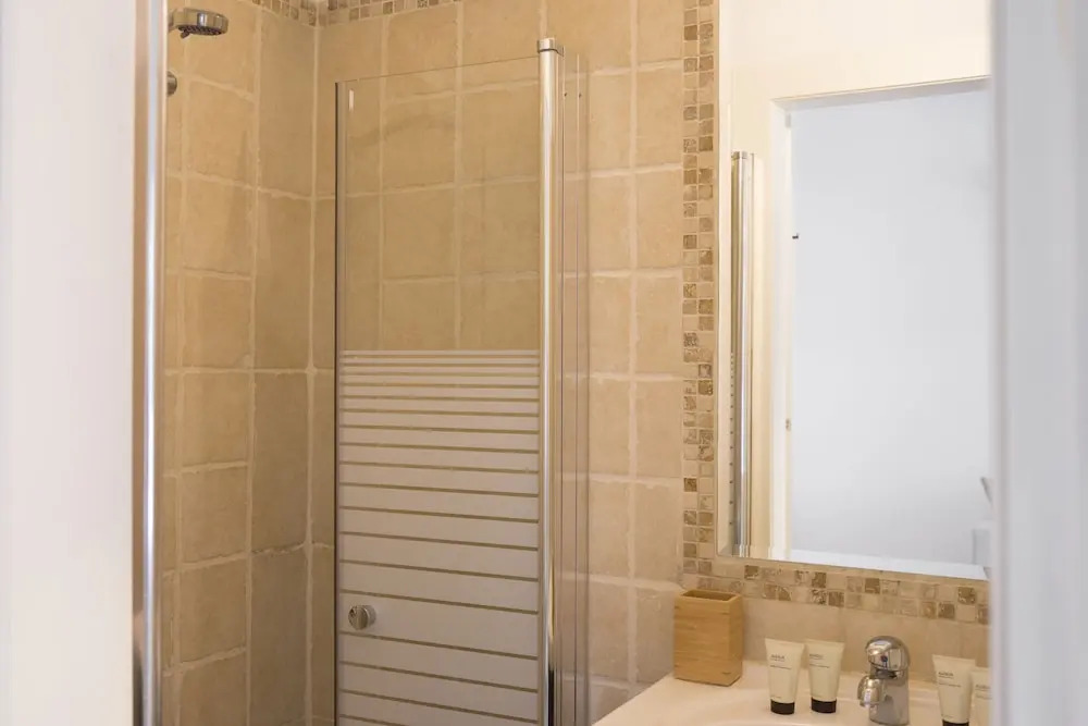 Geula Suites BY RAPHAEL HOTELS