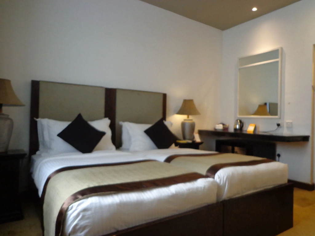 Earls Regent Hotel