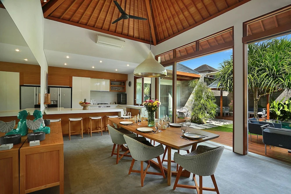 Villa Odyssey
