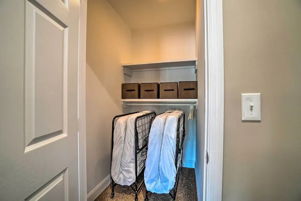 Nashville Home w/ Seasonal Pool < 5 Mi to Dtwn!