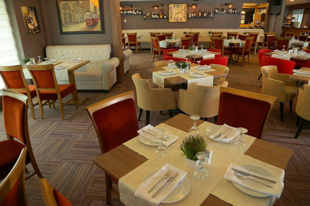 Paris Park Hotel