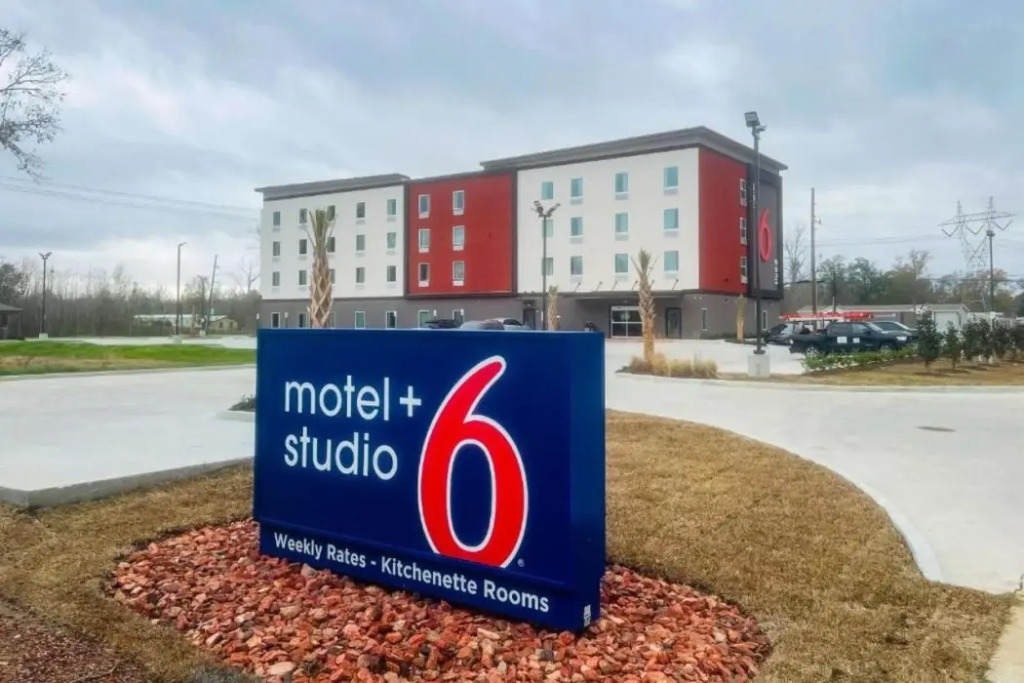 Motel 6 Gonzales, LA Baton Rouge Geismar Prairieville I 10