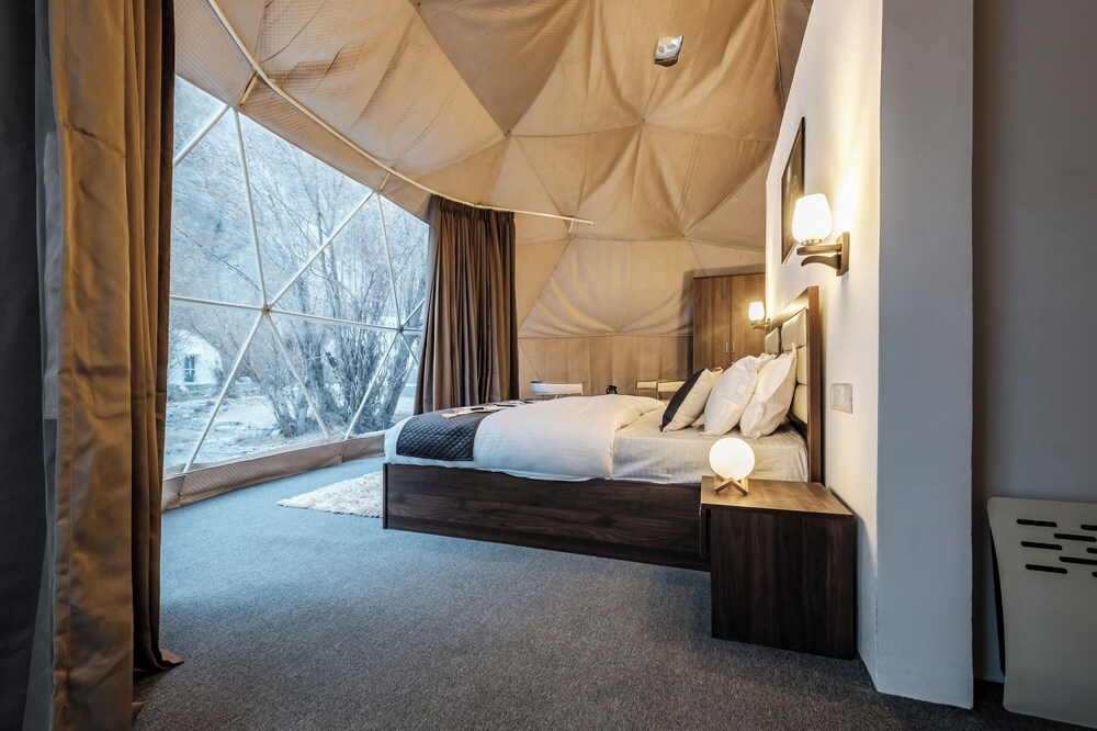 The Crystal Resort