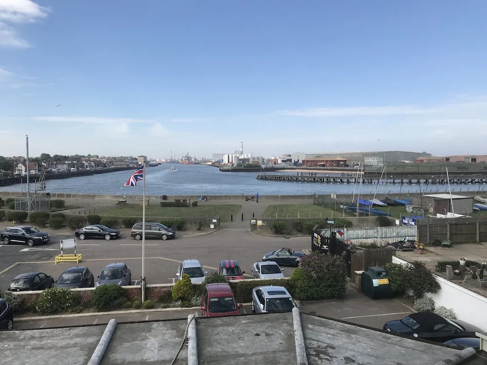 Pier Hotel