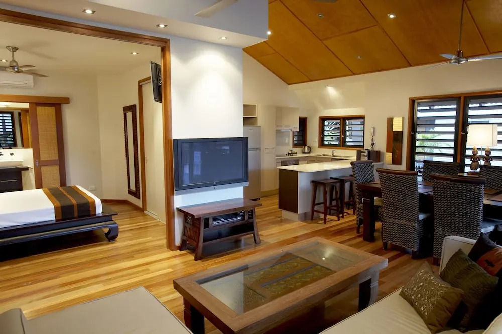 Pure Magnetic Villa 5