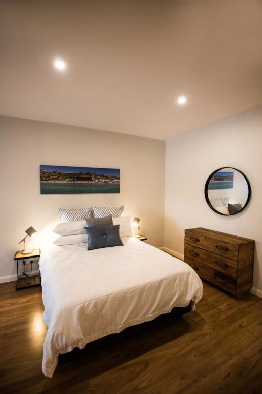 Wickham Newcastle Modern 1 Bed Apartment