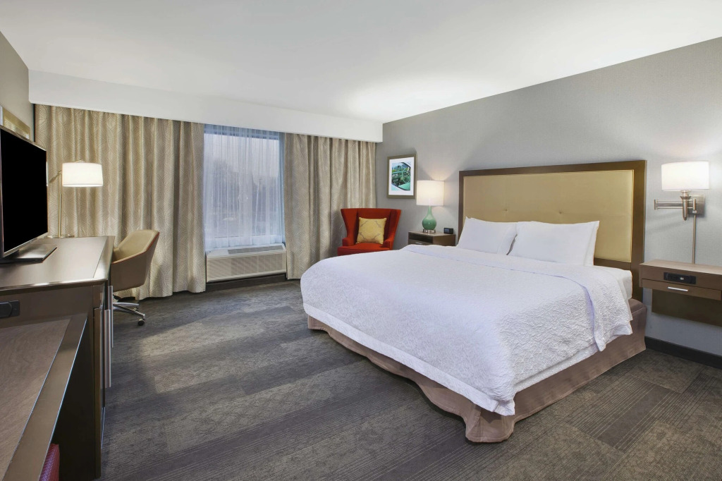 Hampton Inn by Hilton Detroit Dearborn, MI