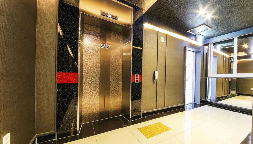 Dom Hotel