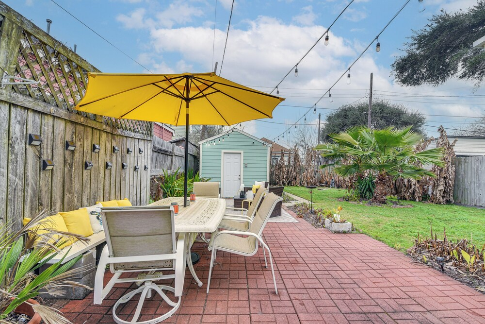 Wellness Suite + Sauna! Galveston Home By Seawall