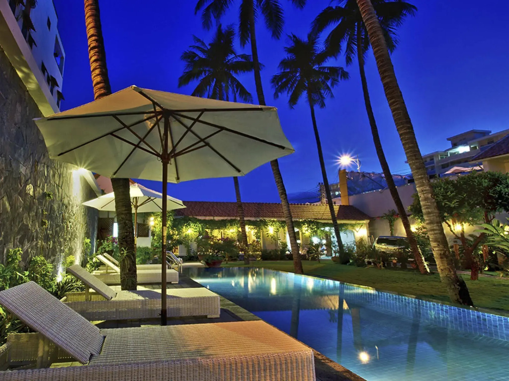 La Paloma Villa