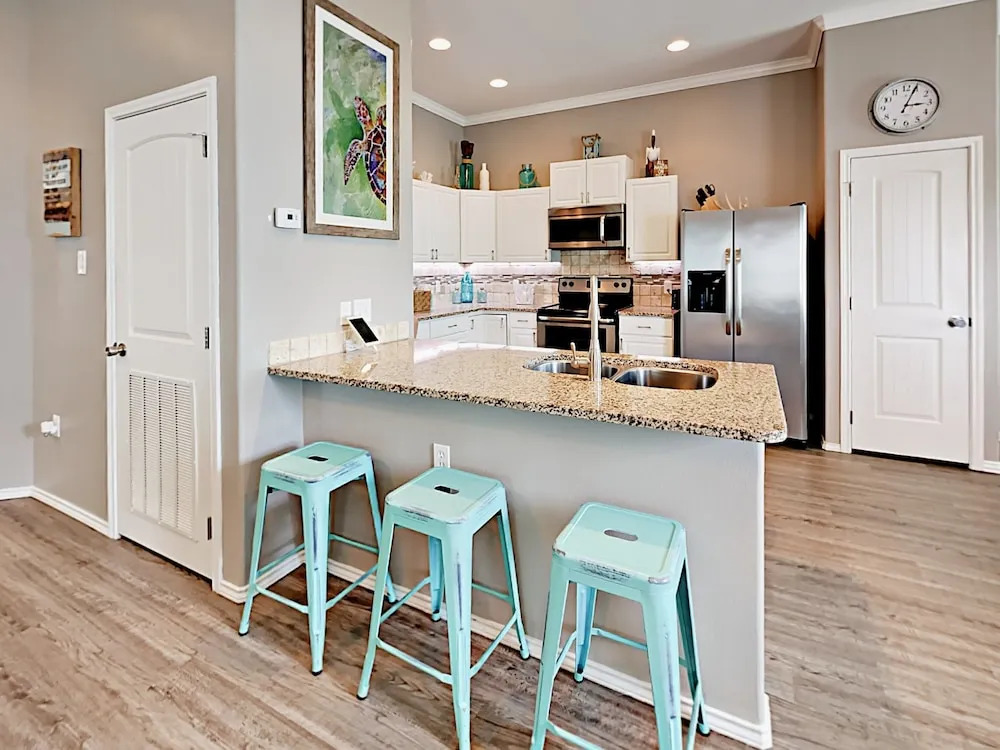 118 N Nautica House - 2 Br home by RedAwning