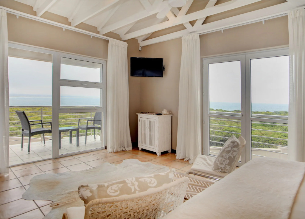 Abalone Guest Lodge