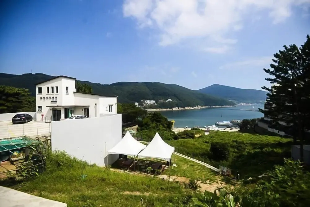 Geojedo Wahyeon Beach Pension
