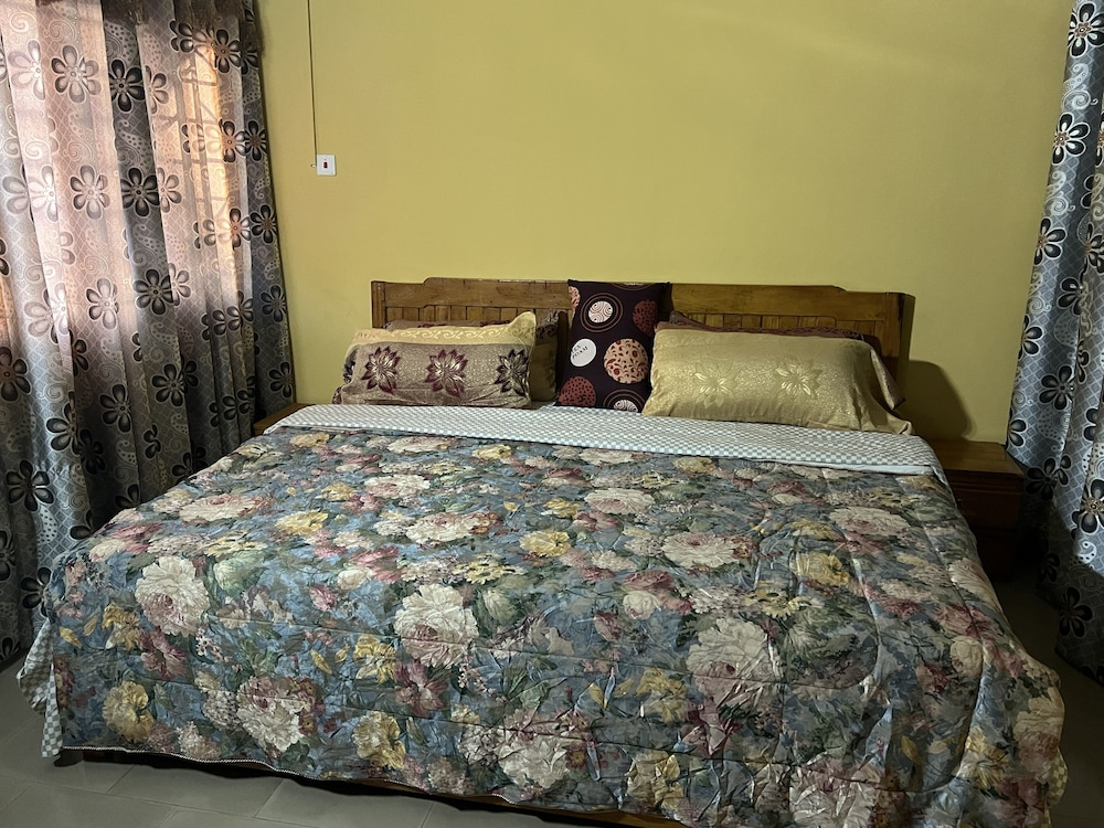 Naayina Vacation Villas