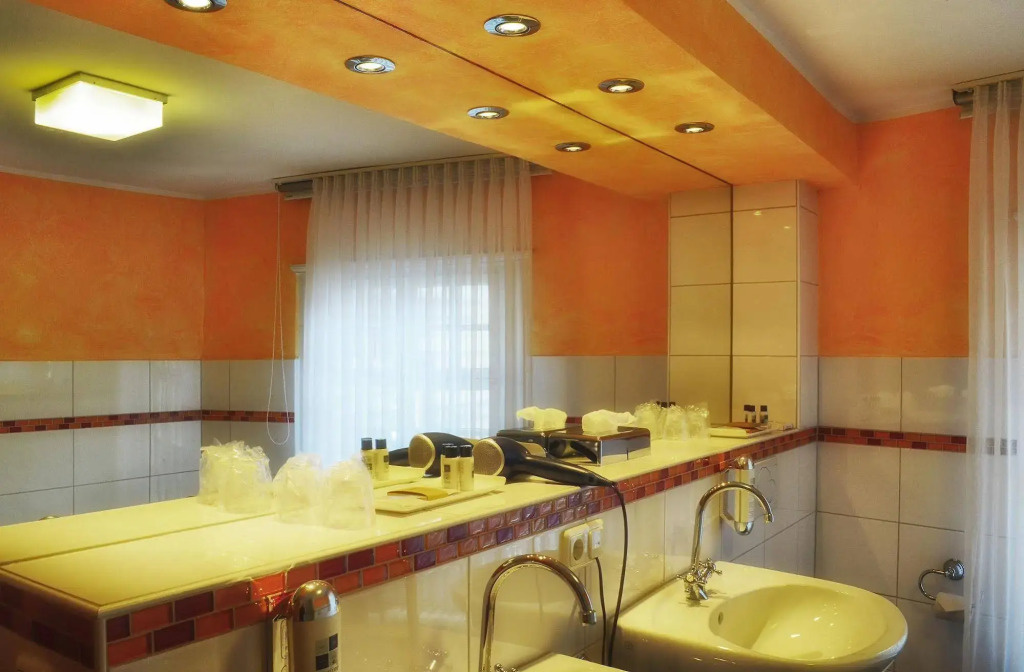Horchem Hotel-Restaurant-Café-Bar