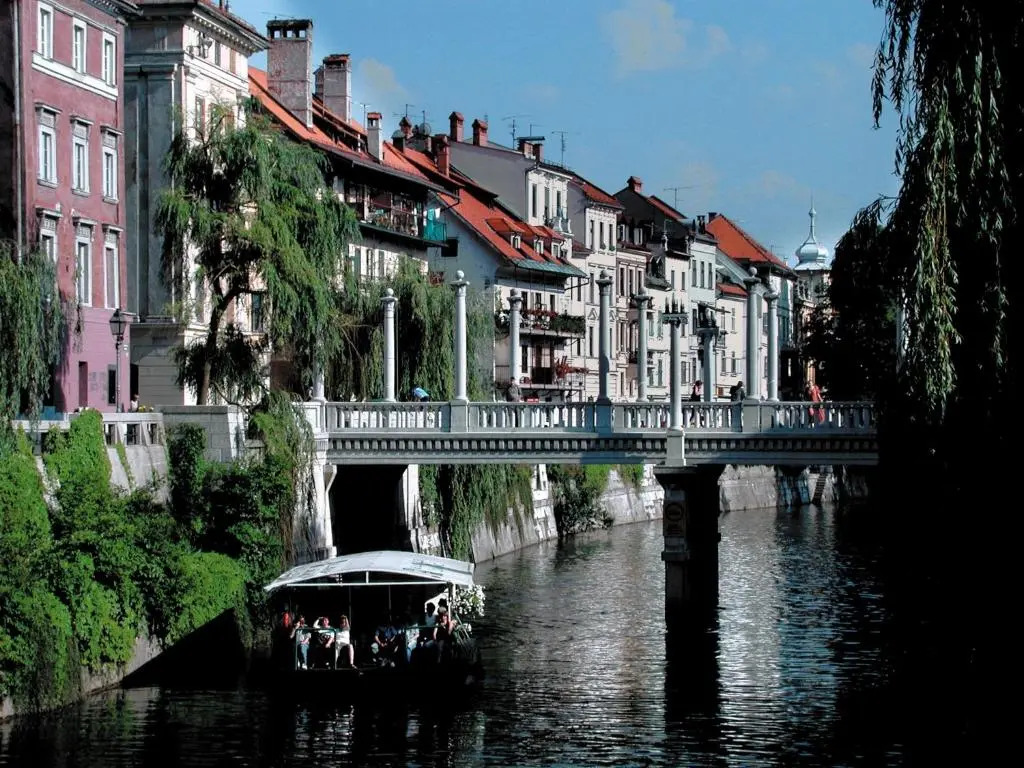 Ahotel Ljubljana