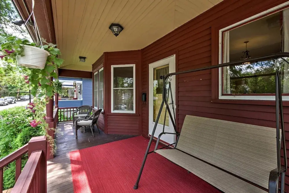 Central Bar Harbor Home, Walk to the Shore & Town