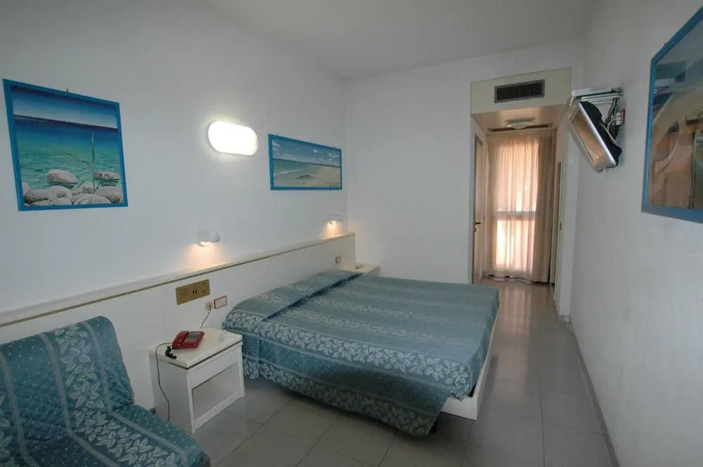 Hotel Crystal