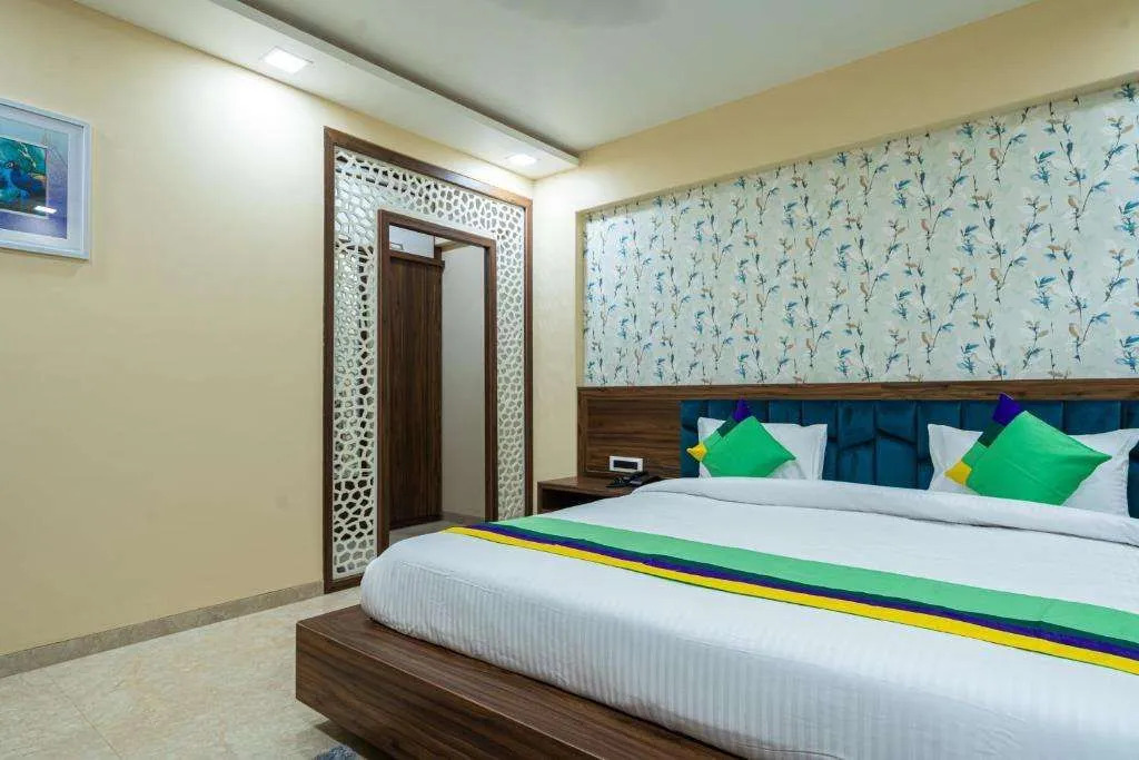 Lemon wood suites