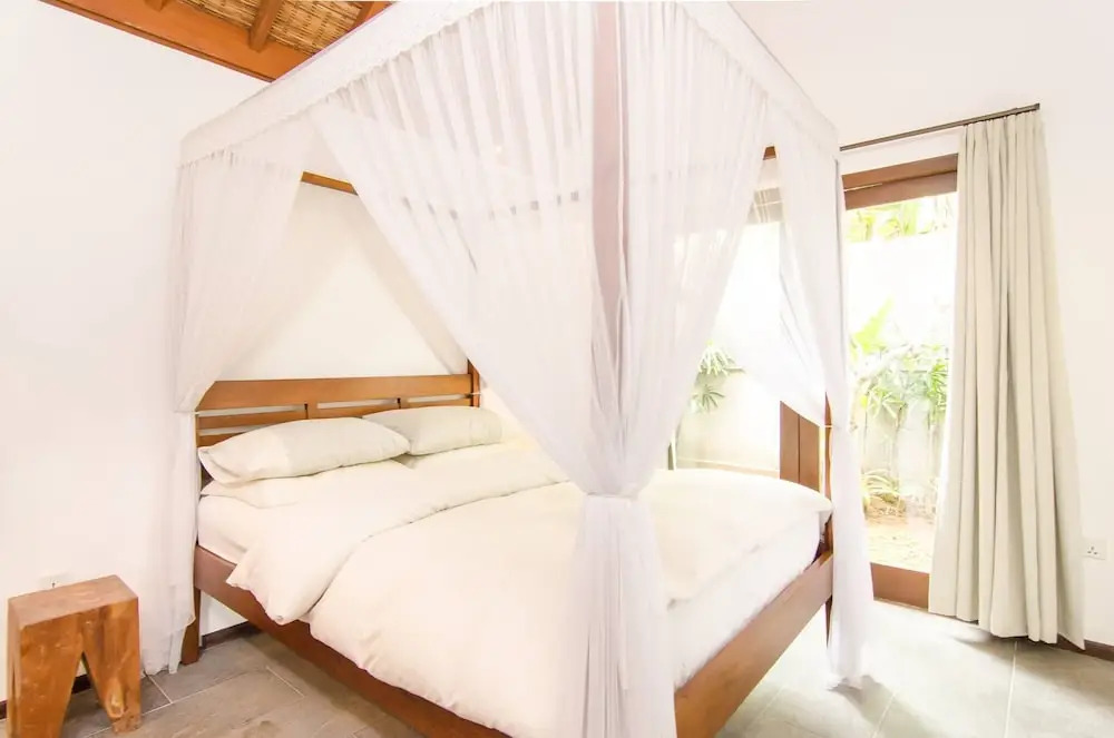 Lush 1 BR Private Pool Villa inSeminyak
